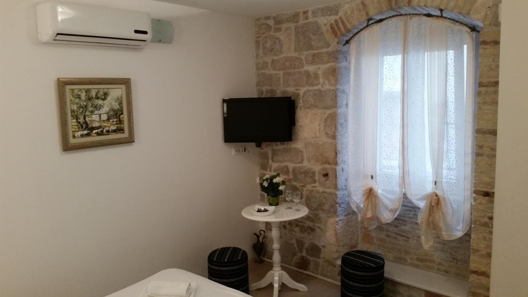 Apartments Centrum Split Room photo